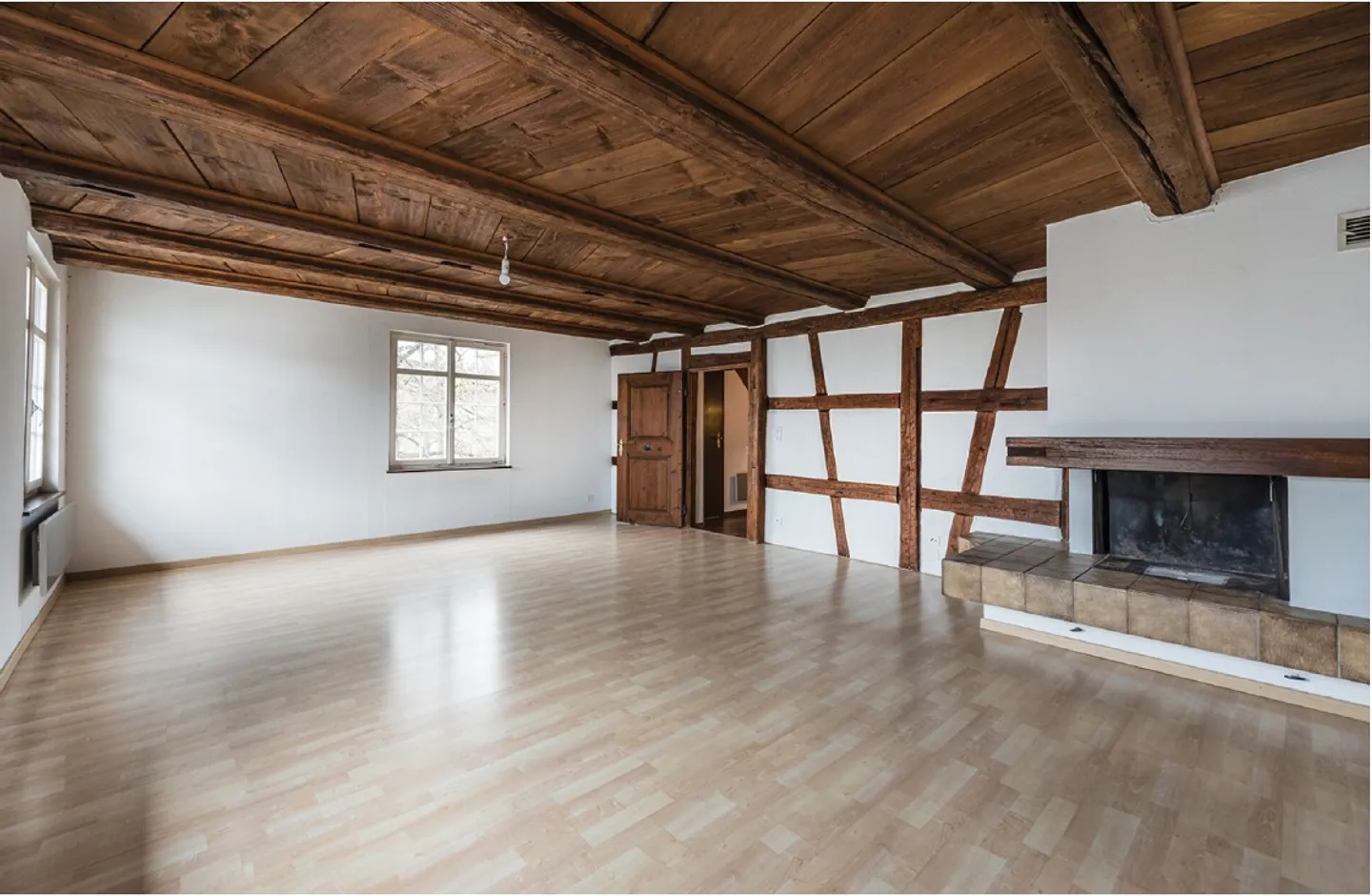 Charmante maisonette de 3,5 pièces avec cheminée à Kreuzlingen - Photo 3 sur 10