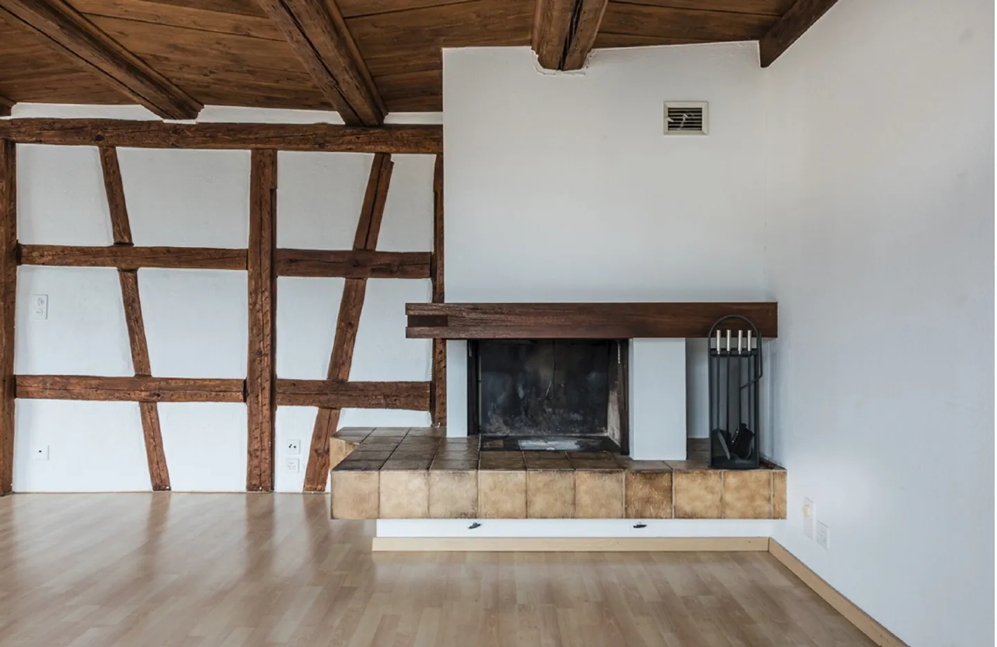 Charmante maisonette de 3,5 pièces avec cheminée à Kreuzlingen - Photo 2 sur 10