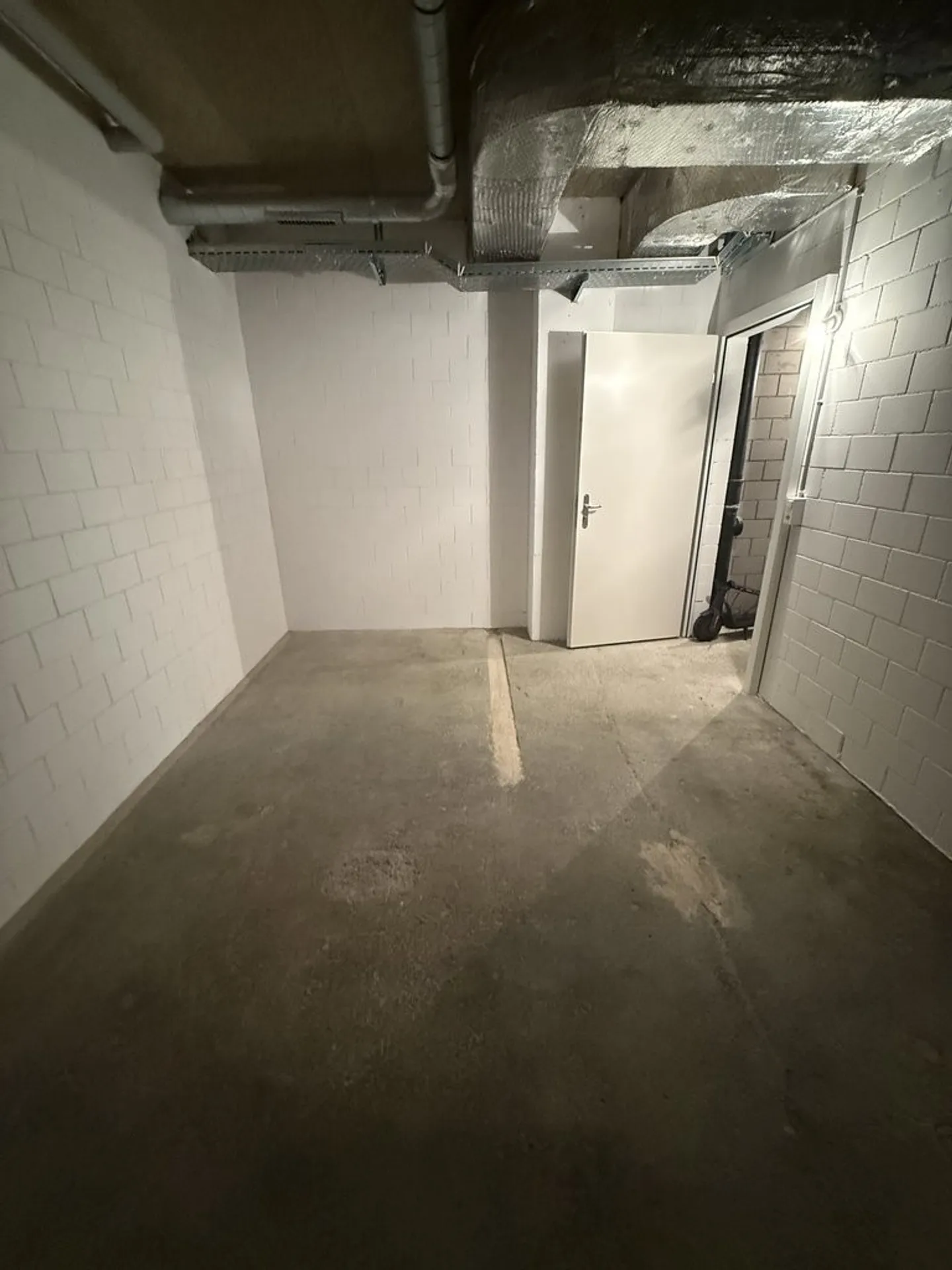 Bastelraum sucht Sie! - Foto 2 von 2