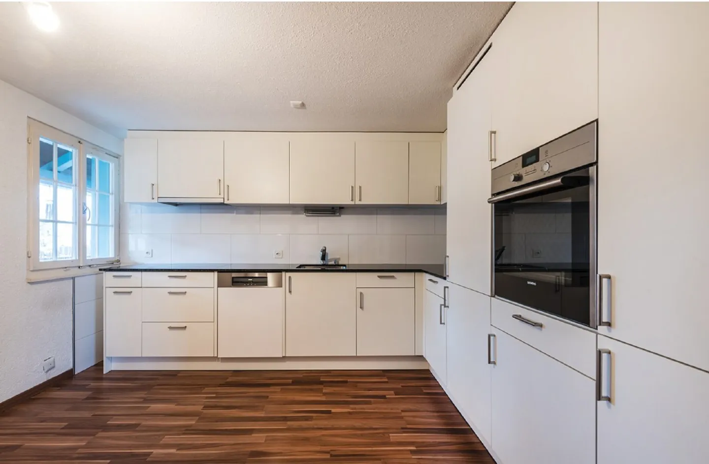 Charmante maisonette de 3,5 pièces avec cheminée à Kreuzlingen - Photo 5 sur 10