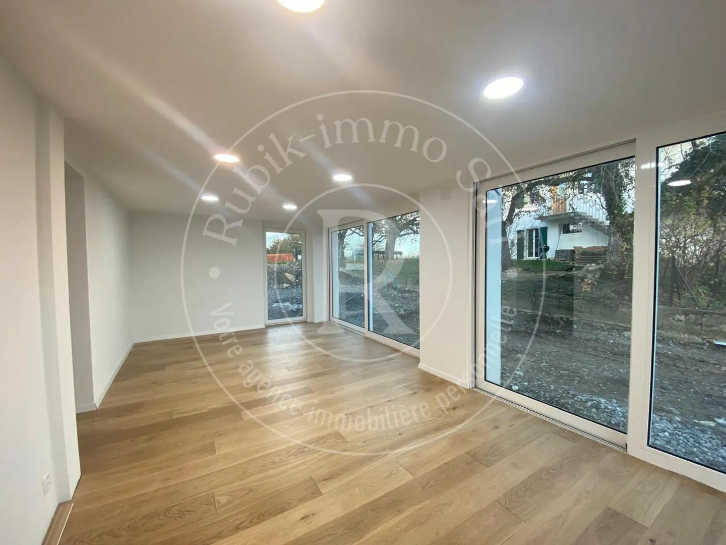 A 15 minuti da Vevey: Casa ristrutturata di 5,5 locali! - Foto 4 di 13