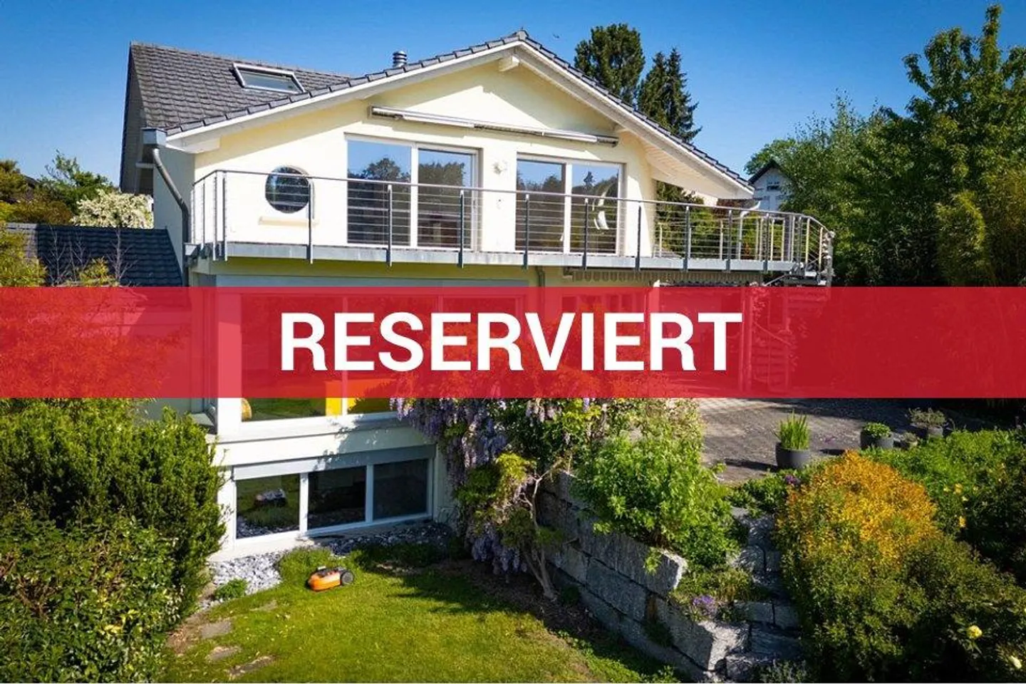 Stylish Retreat - Exclusive Living with Far-Reaching Views - Photo 1 of 2