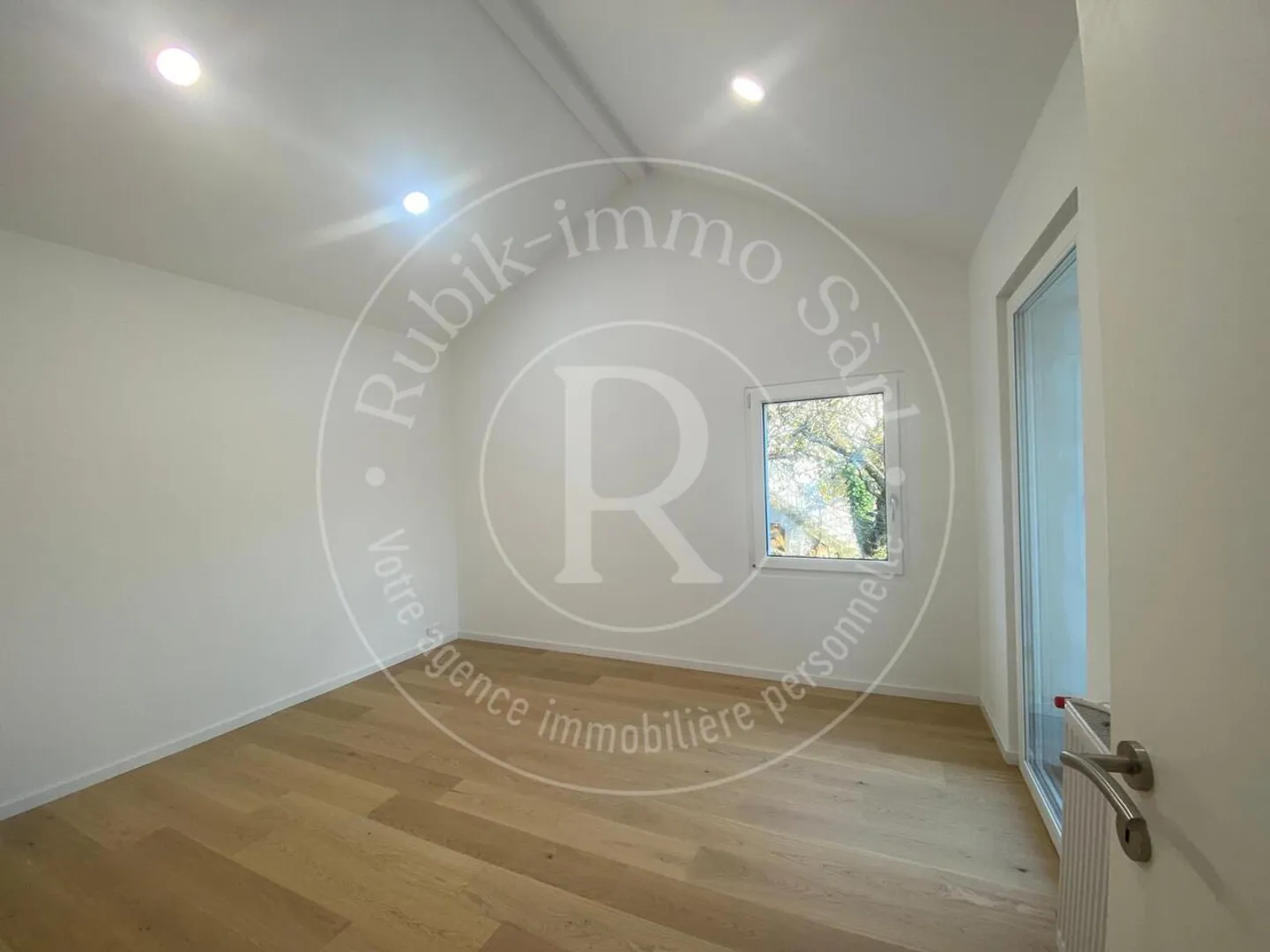 A 15 minuti da Vevey: Casa ristrutturata di 5,5 locali! - Foto 6 di 13