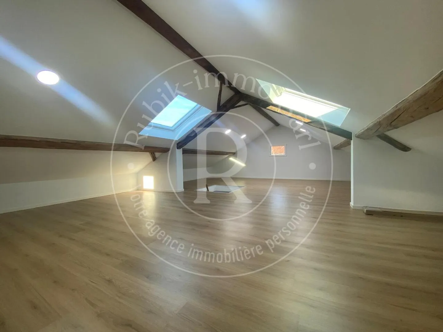 A 15 minuti da Vevey: Casa ristrutturata di 5,5 locali! - Foto 8 di 13