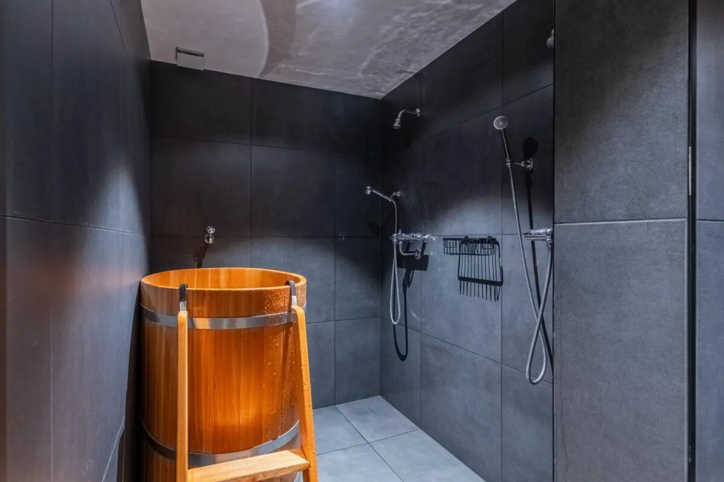 Appartement exclusif de 4,5 pièces dans un emplacement privilégié et calme à La Punt Chamues-ch - Photo 16 sur 21