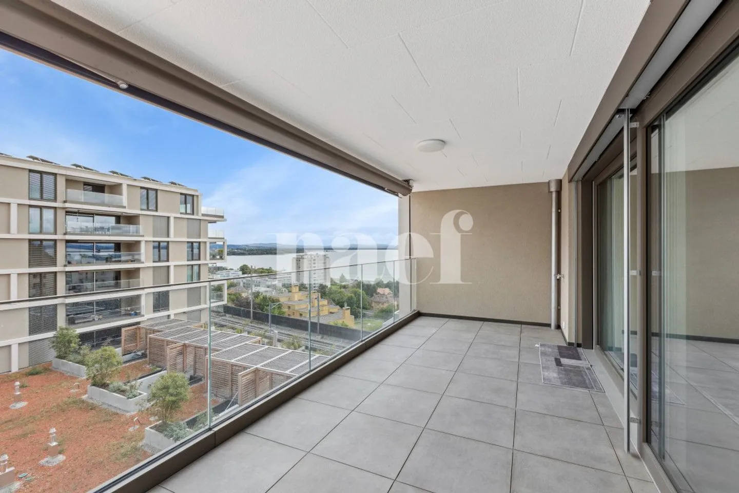 Spacious Apartment in the Heart of Bellavista - Photo 8 of 12