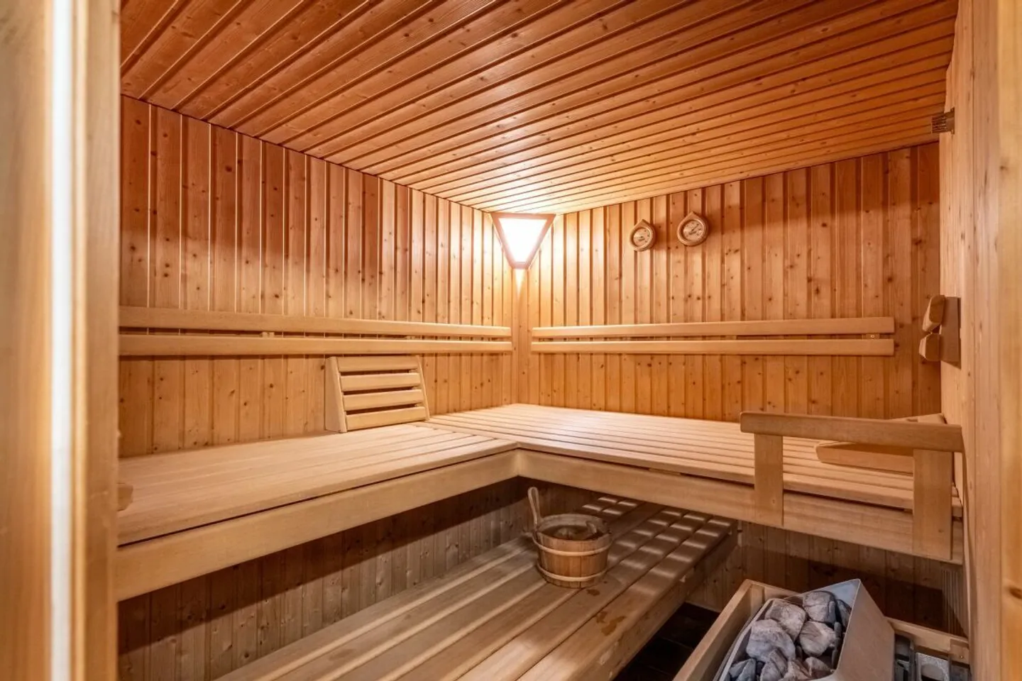 Appartement exclusif de 4,5 pièces dans un emplacement privilégié et calme à La Punt Chamues-ch - Photo 20 sur 21