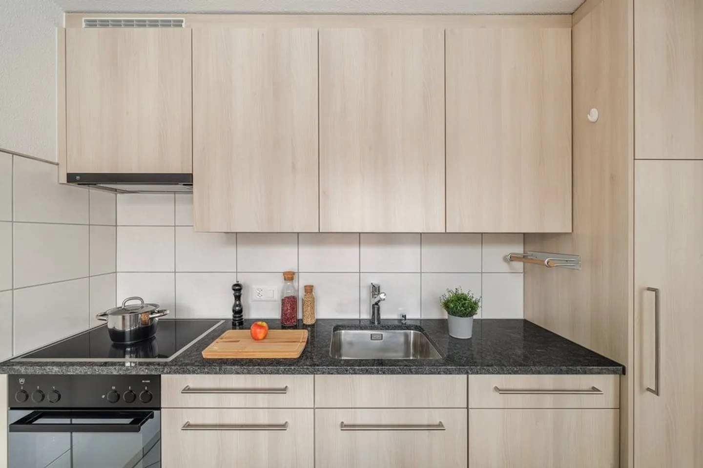 Charming 3.5-Room Apartment - Photo 6 of 10
