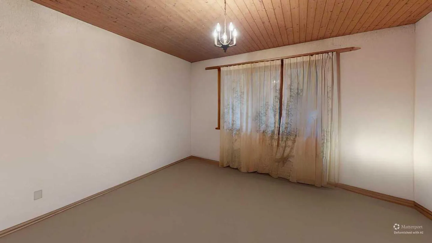 Wohnen, Arbeiten, Entwickeln: Wohn- und Geschäftshaus mit Baulandreserve - Photo 6 sur 13