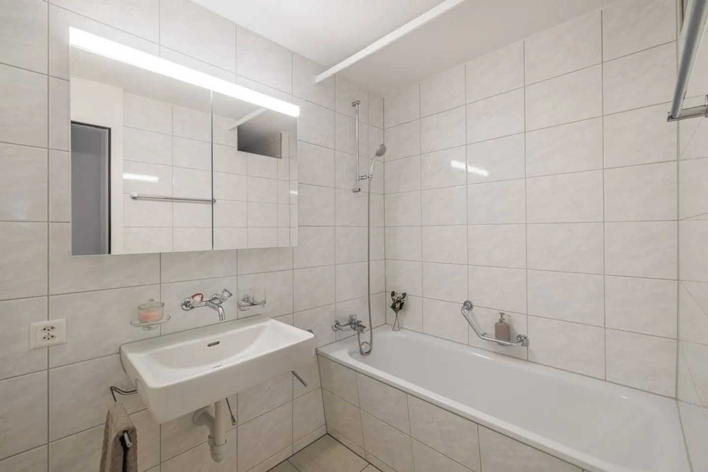 Charming 3.5-Room Apartment - Photo 8 of 10