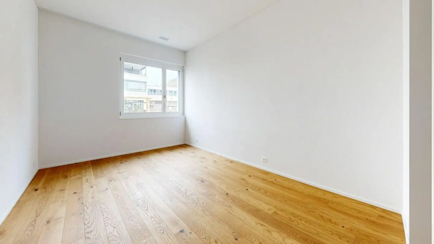 Appartamento giardino esclusivo di 5,5 stanze nella migliore posizione - Foto 14 di 17