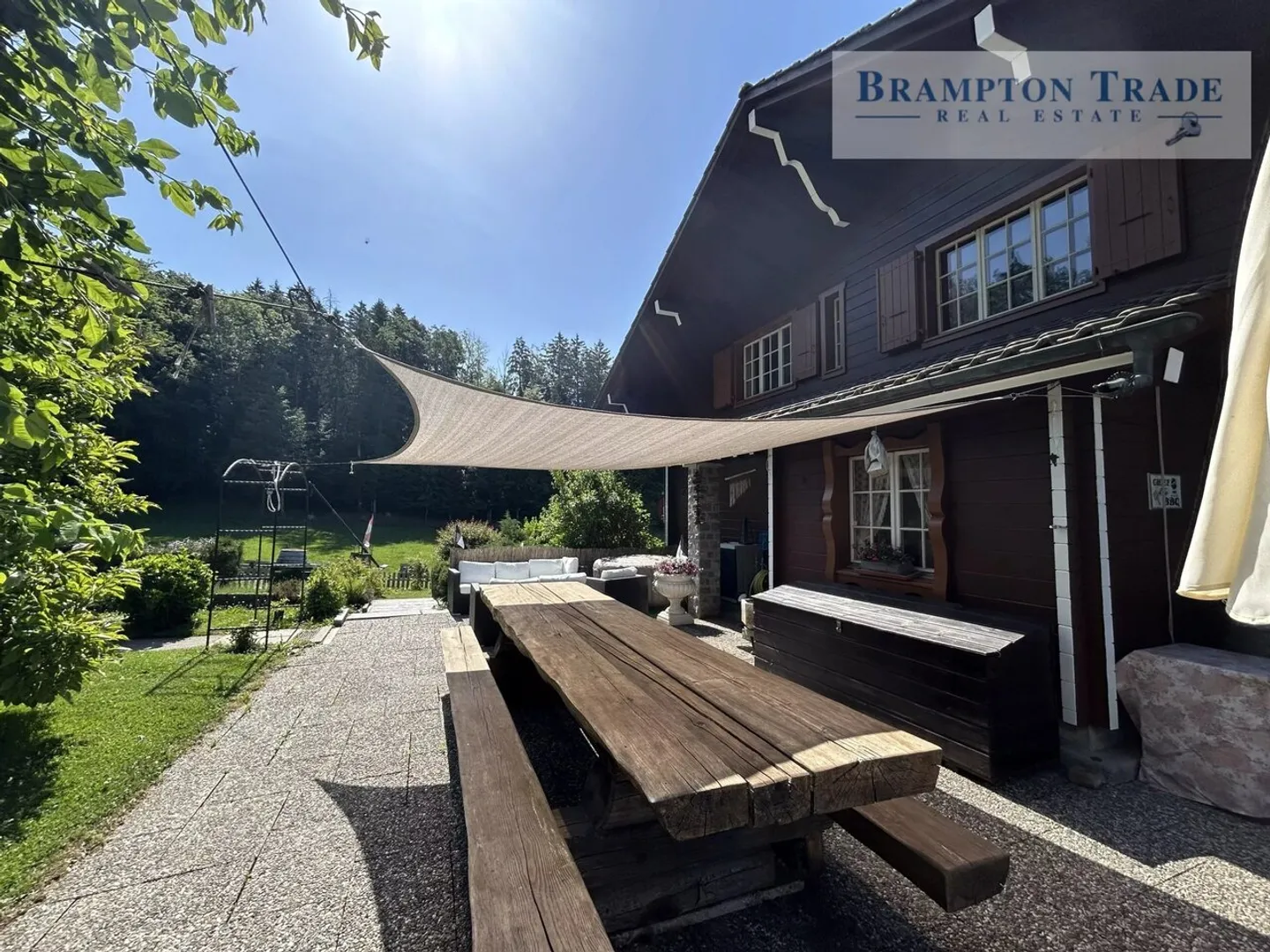Chalet 6.5 rooms - Photo 1 of 13