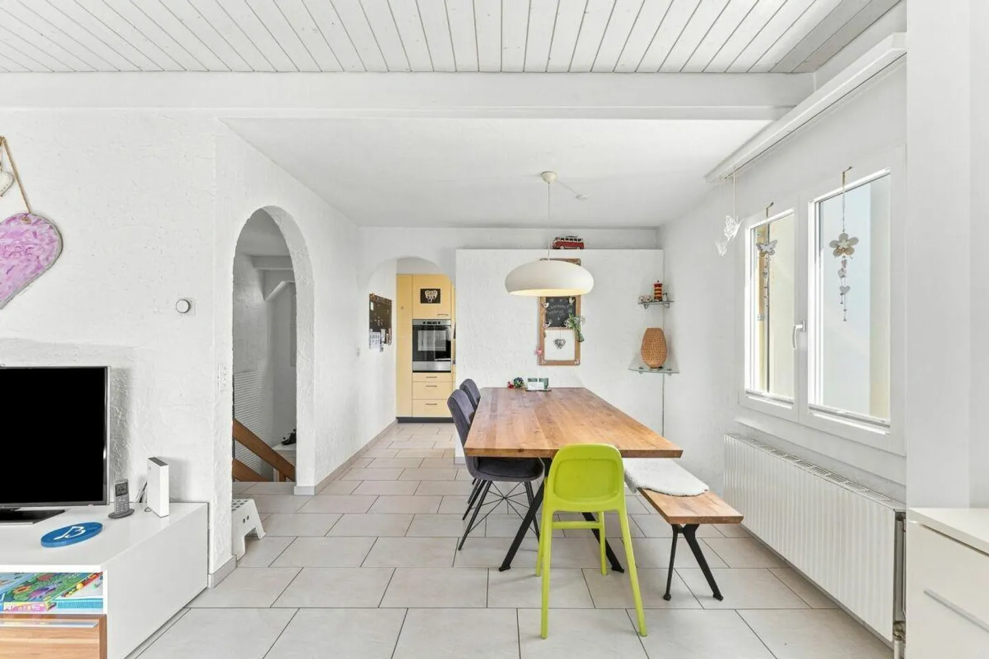 Geräumiges Zweifamilienhaus - Foto 3 von 7