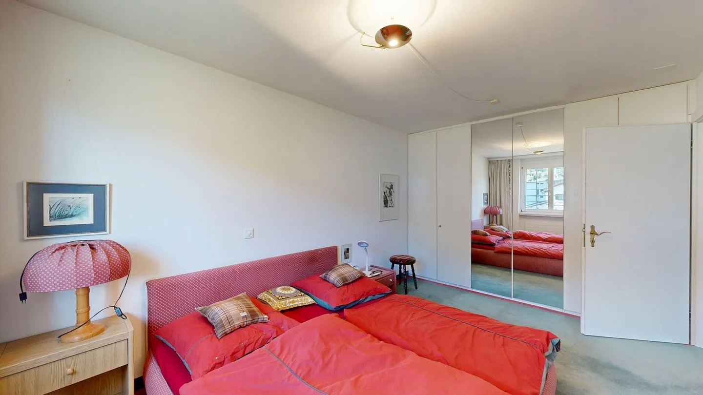 Charmante, helle 2.5-Zimmer-Wohnung mit Alpenblick - Foto 8 von 10
