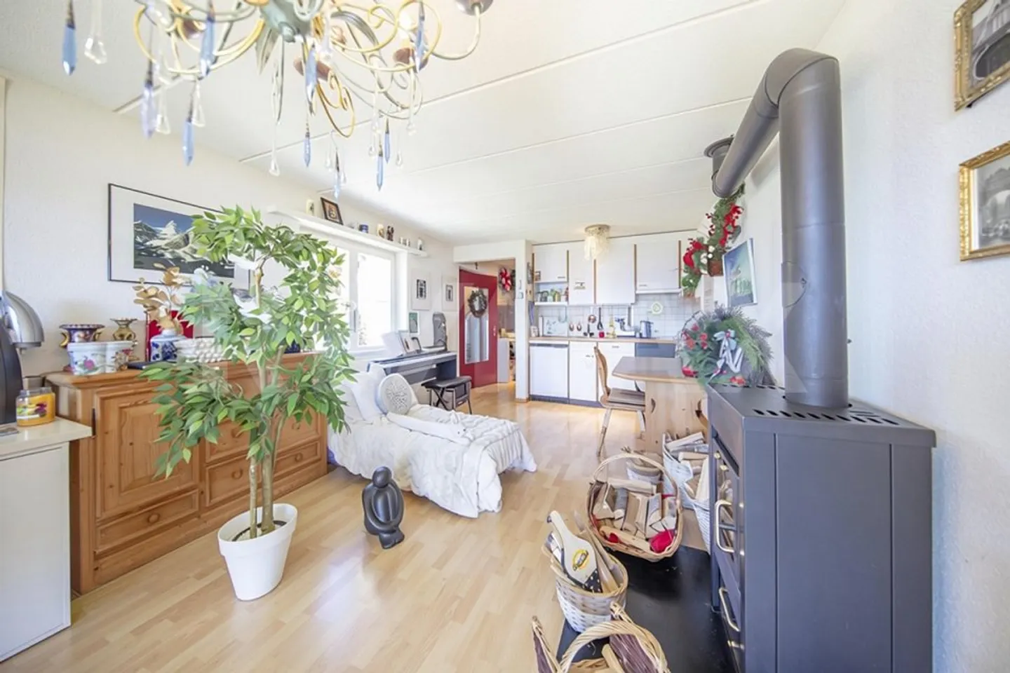 Charmante 2.5-Zimmer-Wohnung - Foto 2 von 13