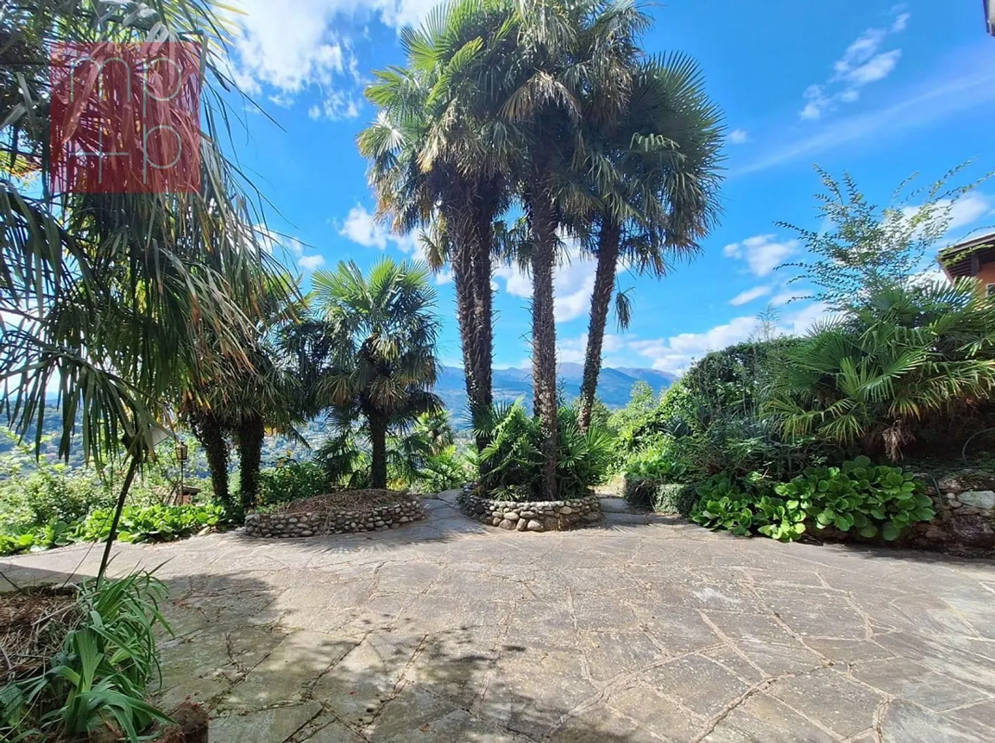 Villa - Carabbia - Foto 1 di 8