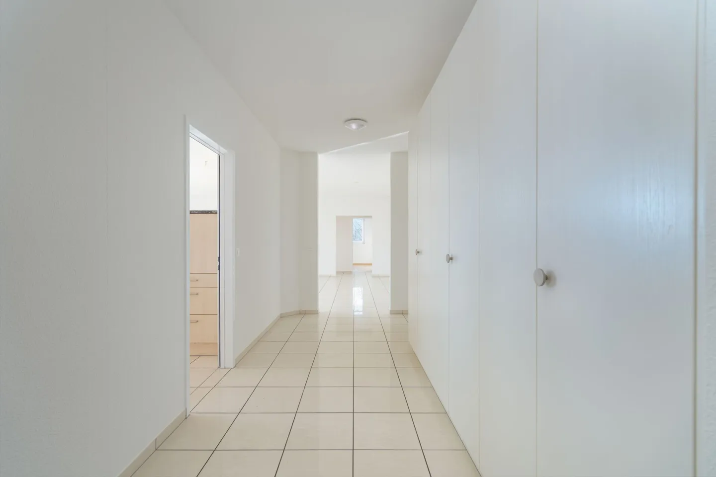 5½-Zimmer Wohnung im 2. Stock - Foto 3 von 16