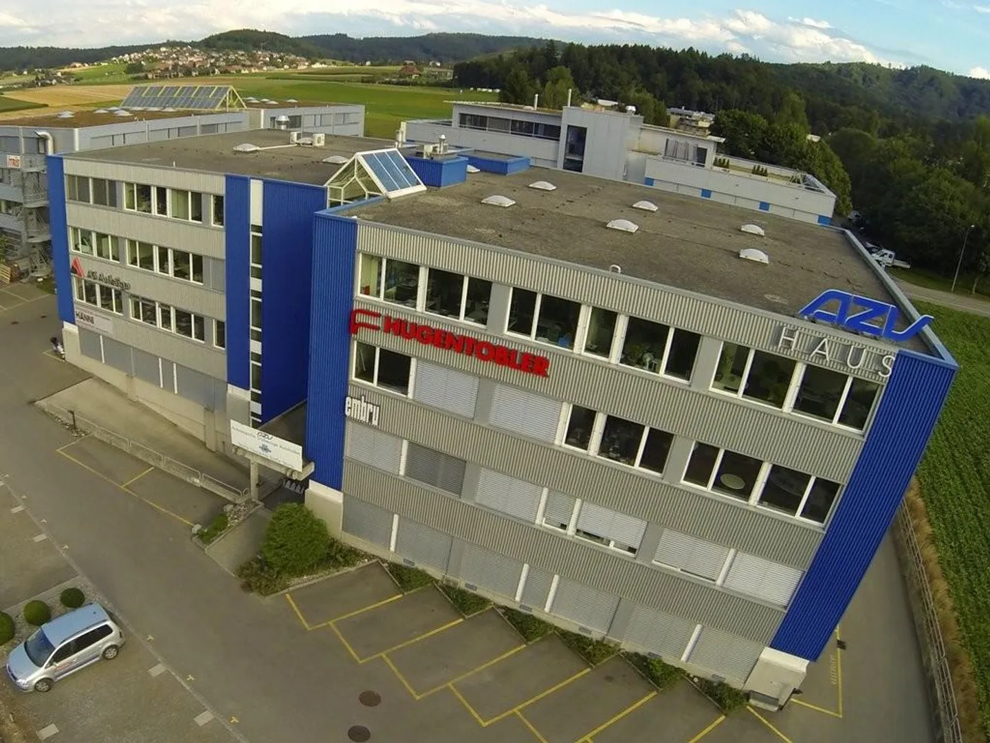 Spazio commerciale versatile con ottimi collegamenti di trasporto - Foto 1 di 4