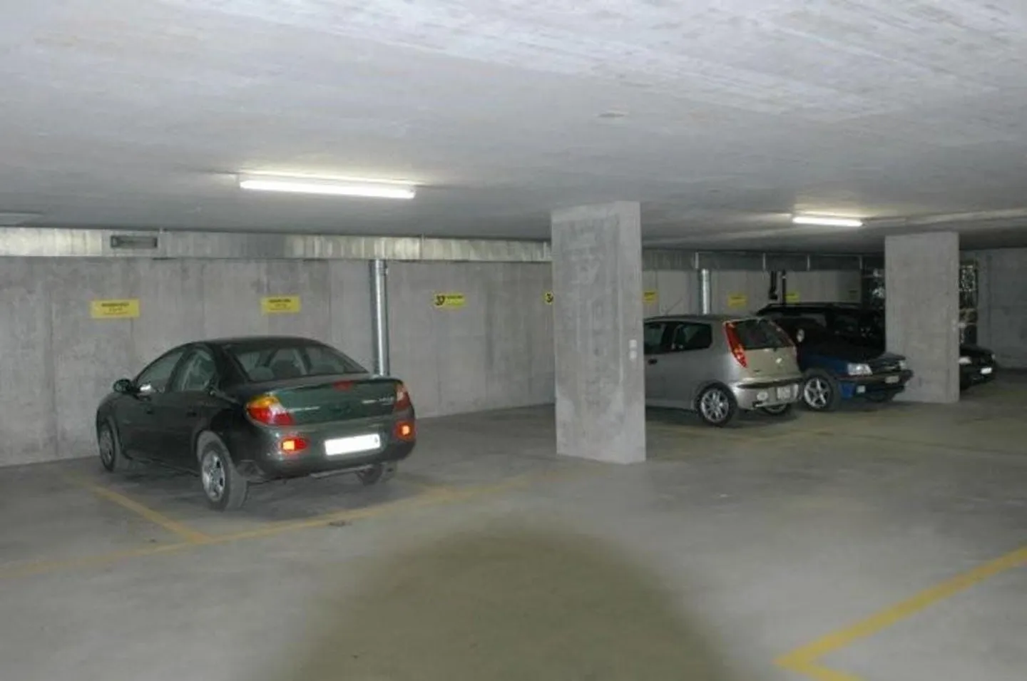 Spazio commerciale versatile con ottimi collegamenti di trasporto - Foto 4 di 4