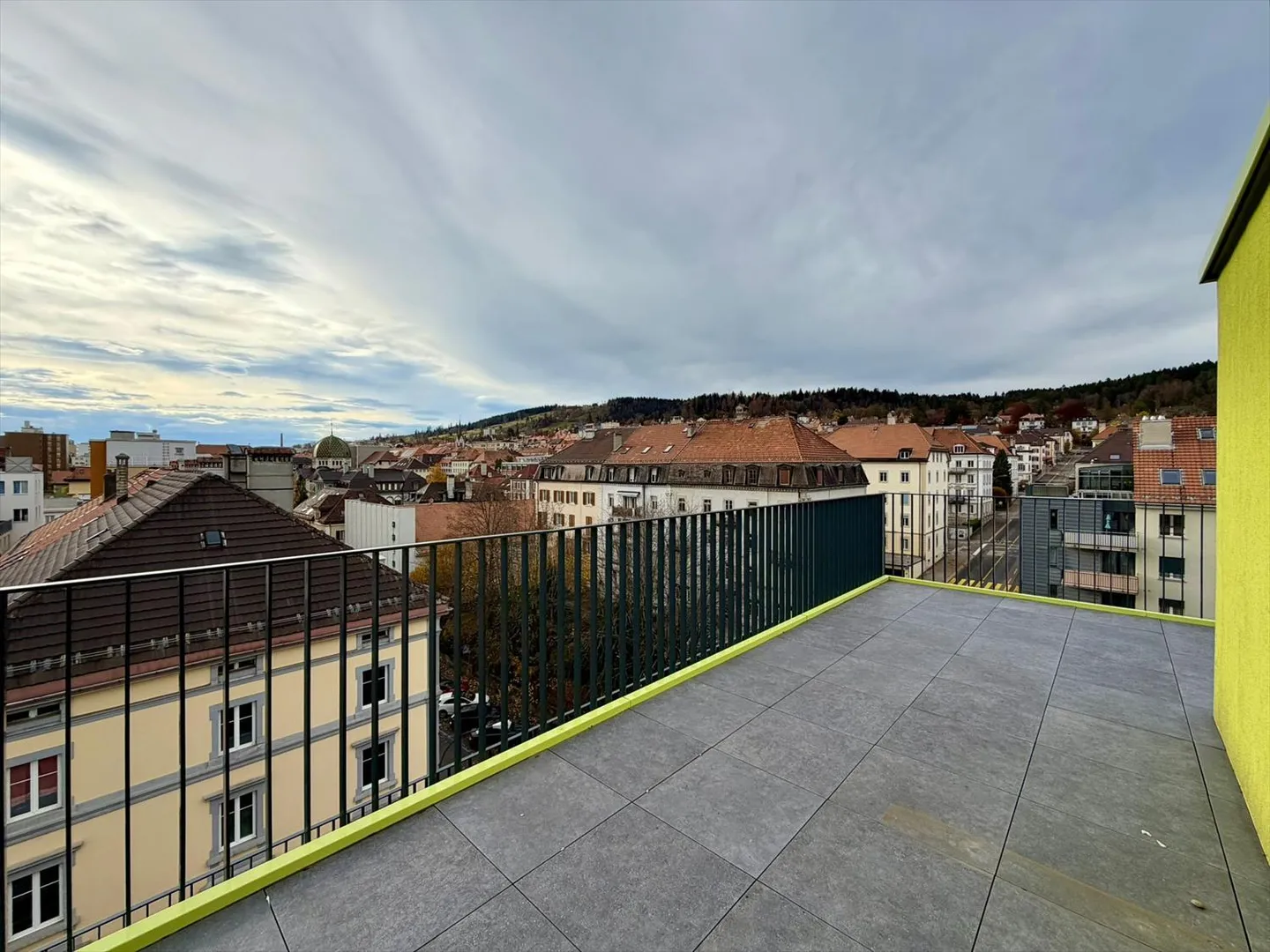 5.5 Room Apartment - Photo 1 of 14