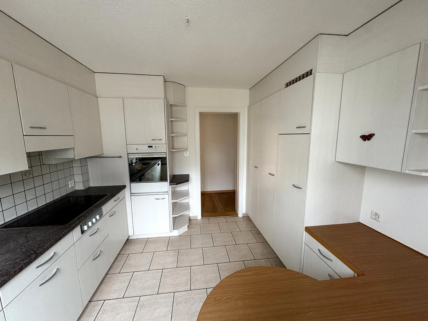 Charmante 4-Zimmer-Wohnung zu vermieten - Foto 2 von 12