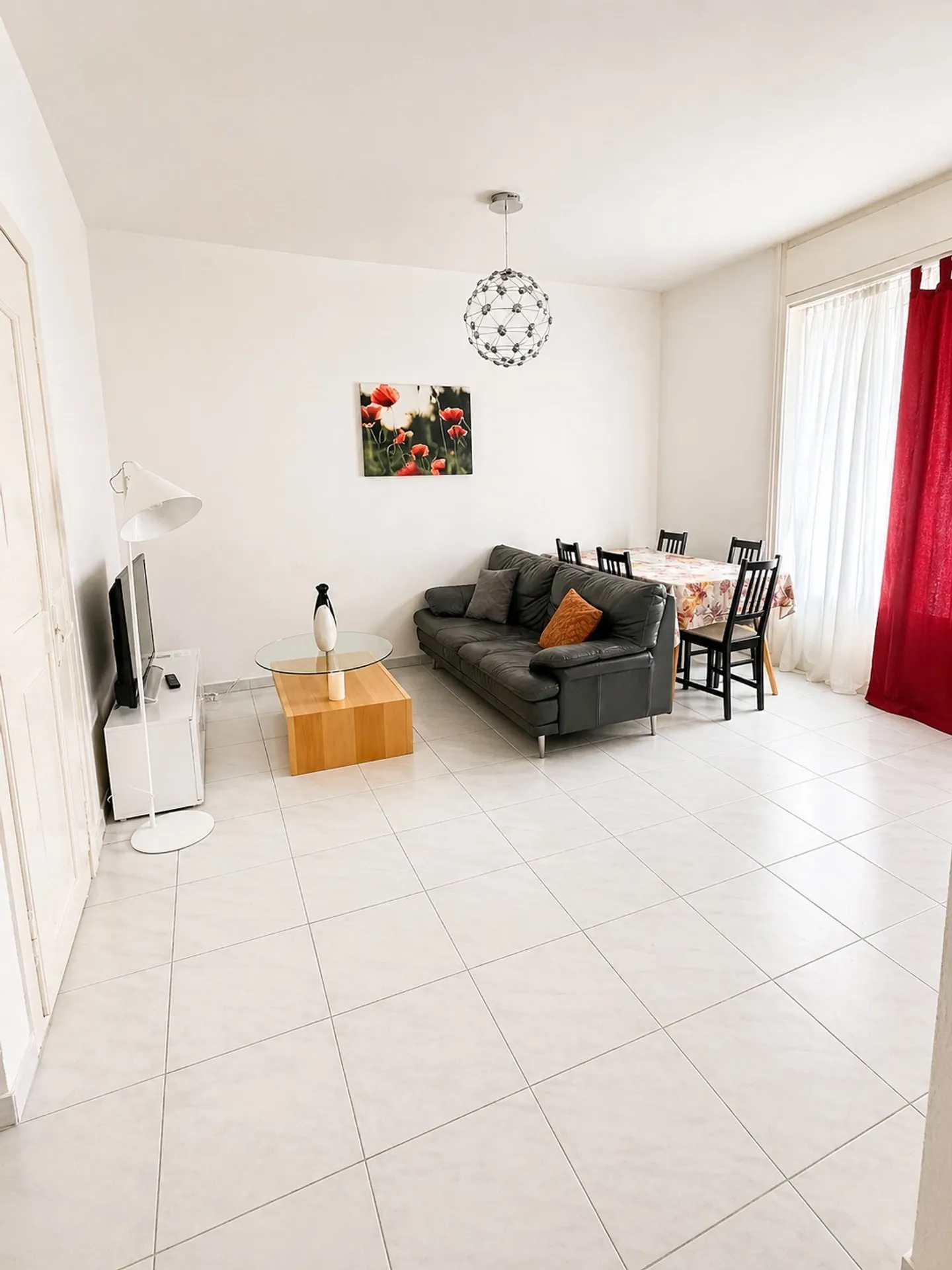 Stylish 3.5-Room Apartment in Zurich Altstetten (near Zurich-Binz) - Photo 1 of 13