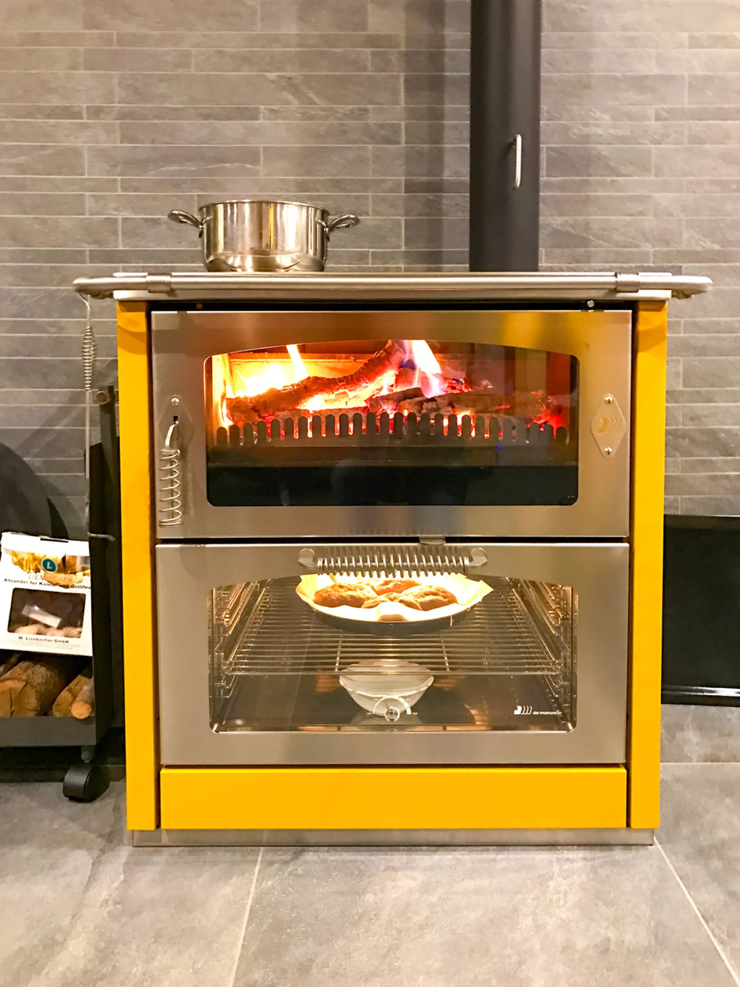 Oasi versatile: elegante bifamiliare nel verde, per vivere e lavorare - Foto 11 di 12