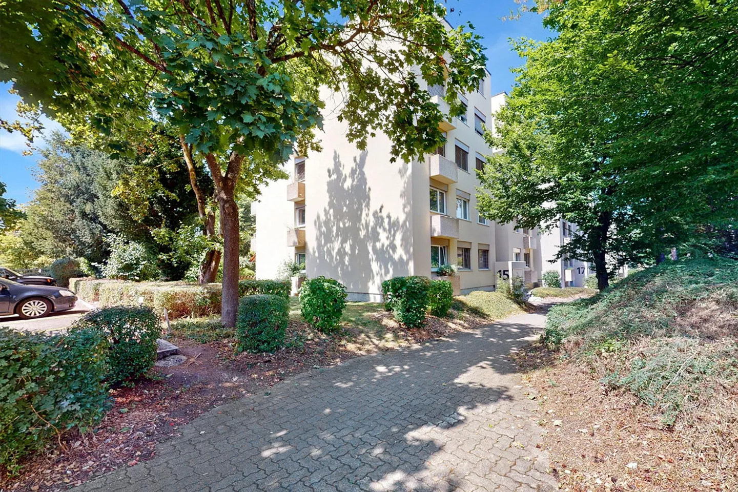 Parking space next to Migros in Therwil - Photo 1 of 1