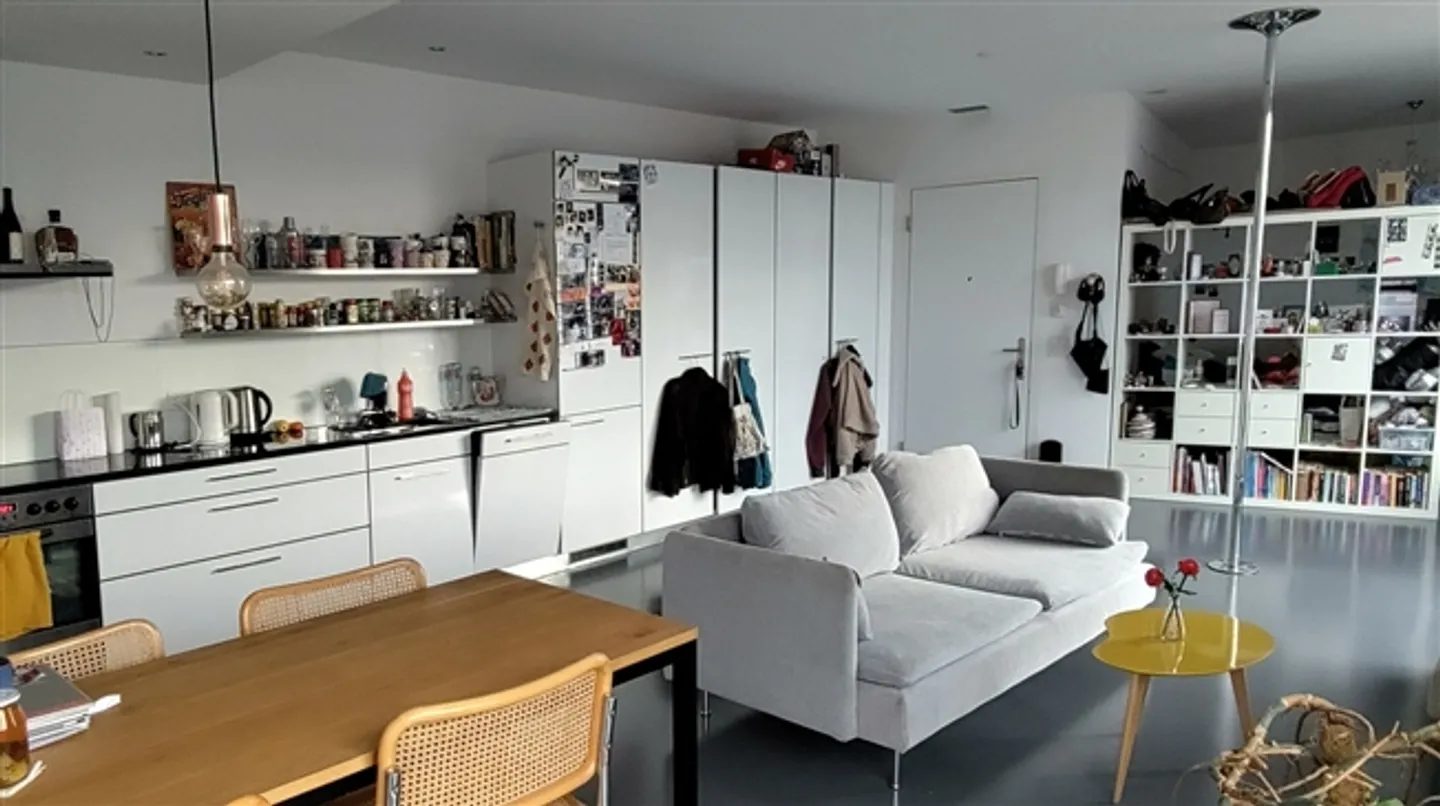 APPARTEMENT 1 PIÈCE À BERN - WEISSENSTEIN, MEUBLÉ, TEMPORAIRE - Photo 1 sur 9