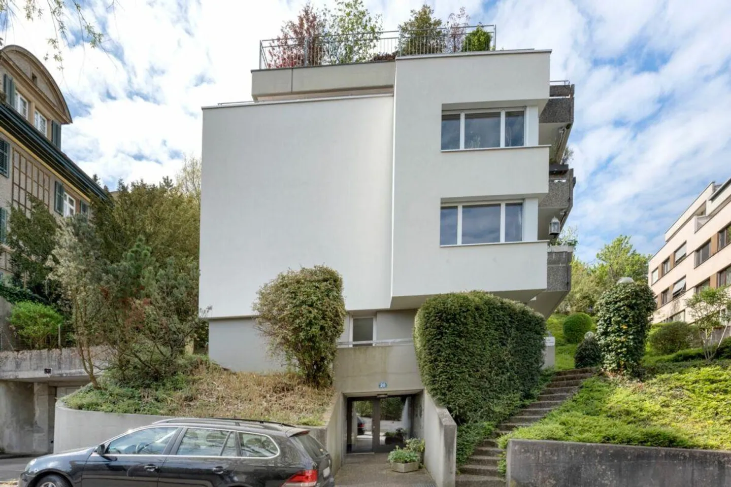 Vivre au calme à Bruderholz - moderne appartement de 4 pièces avec place de parking souterrain - Photo 2 sur 12