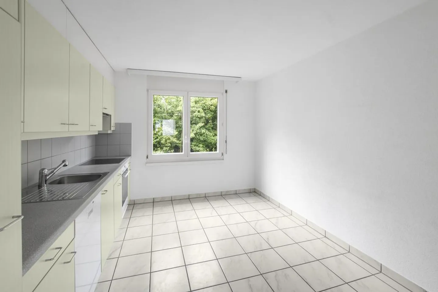 Appartement lumineux de 3 pièces avec balcon à louer ! - Photo 2 sur 10