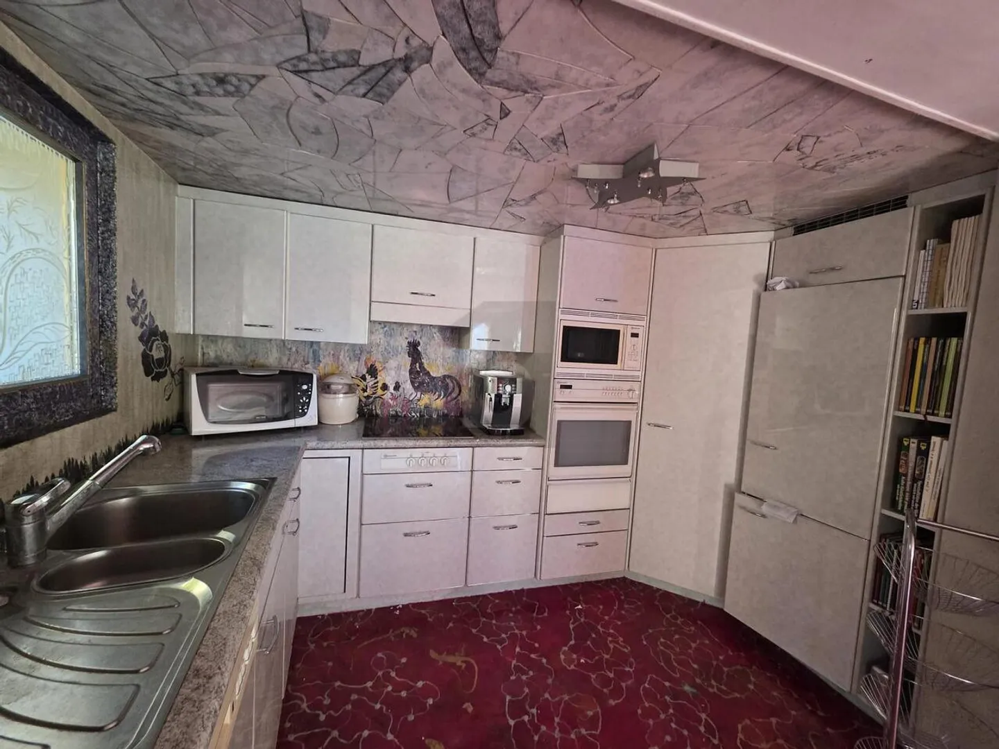 SPACIEUX ET ENSOLEILLÉ AVEC VUE - Photo 2 sur 5