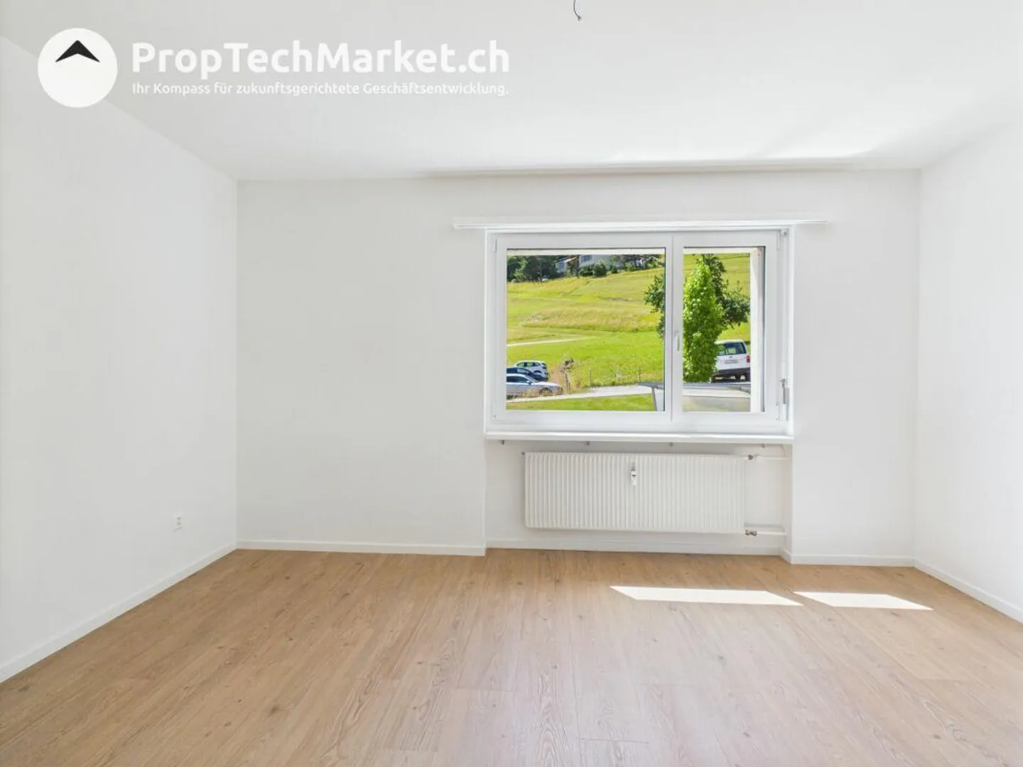 Bright 5-room apartment in the immediate vicinity of a local recreation area - Photo 10 of 14