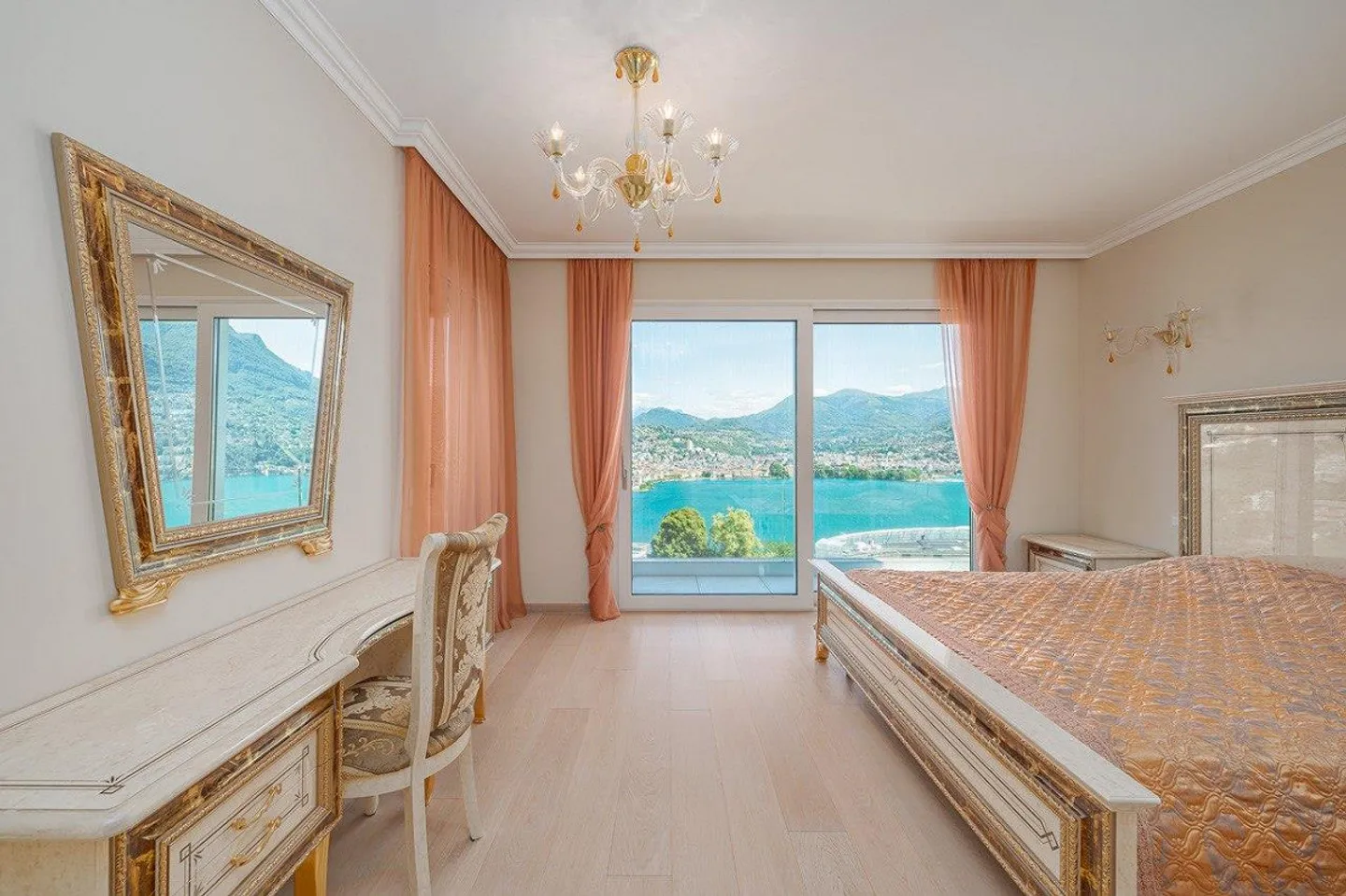 Appartamento di Lusso con Vista Lago - Foto 2 di 5