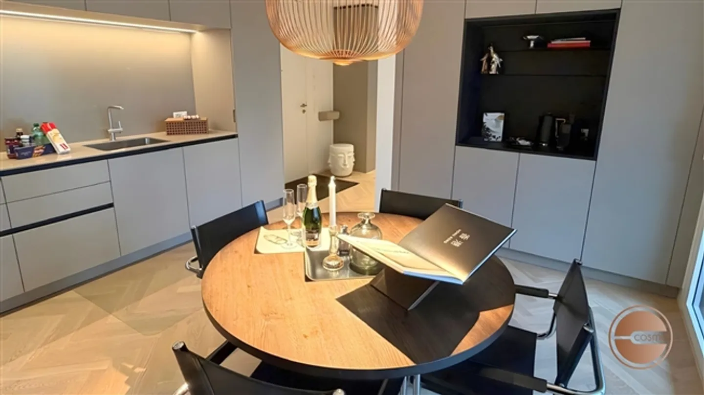 VIVRE EN VILLE MODERNE DANS UN ENDROIT CALME - Photo 5 sur 19