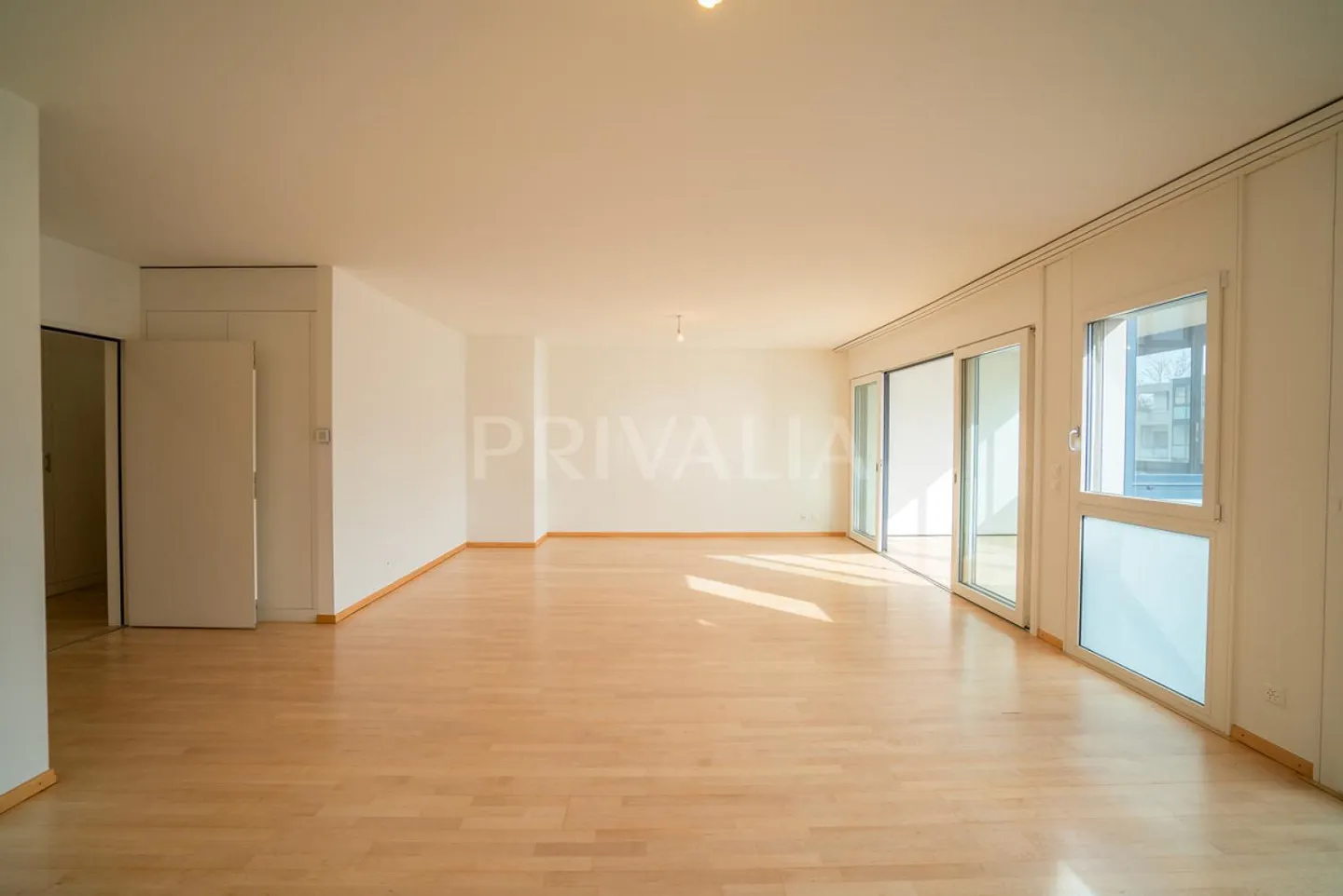 Magnifico appartamento con balcone in una residenza sicura - Foto 1 di 7