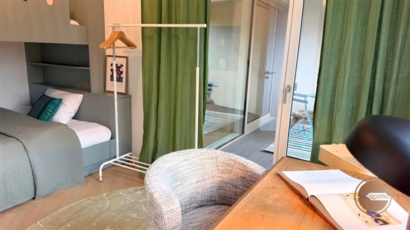 VIVRE EN VILLE MODERNE DANS UN ENDROIT CALME - Photo 7 sur 19