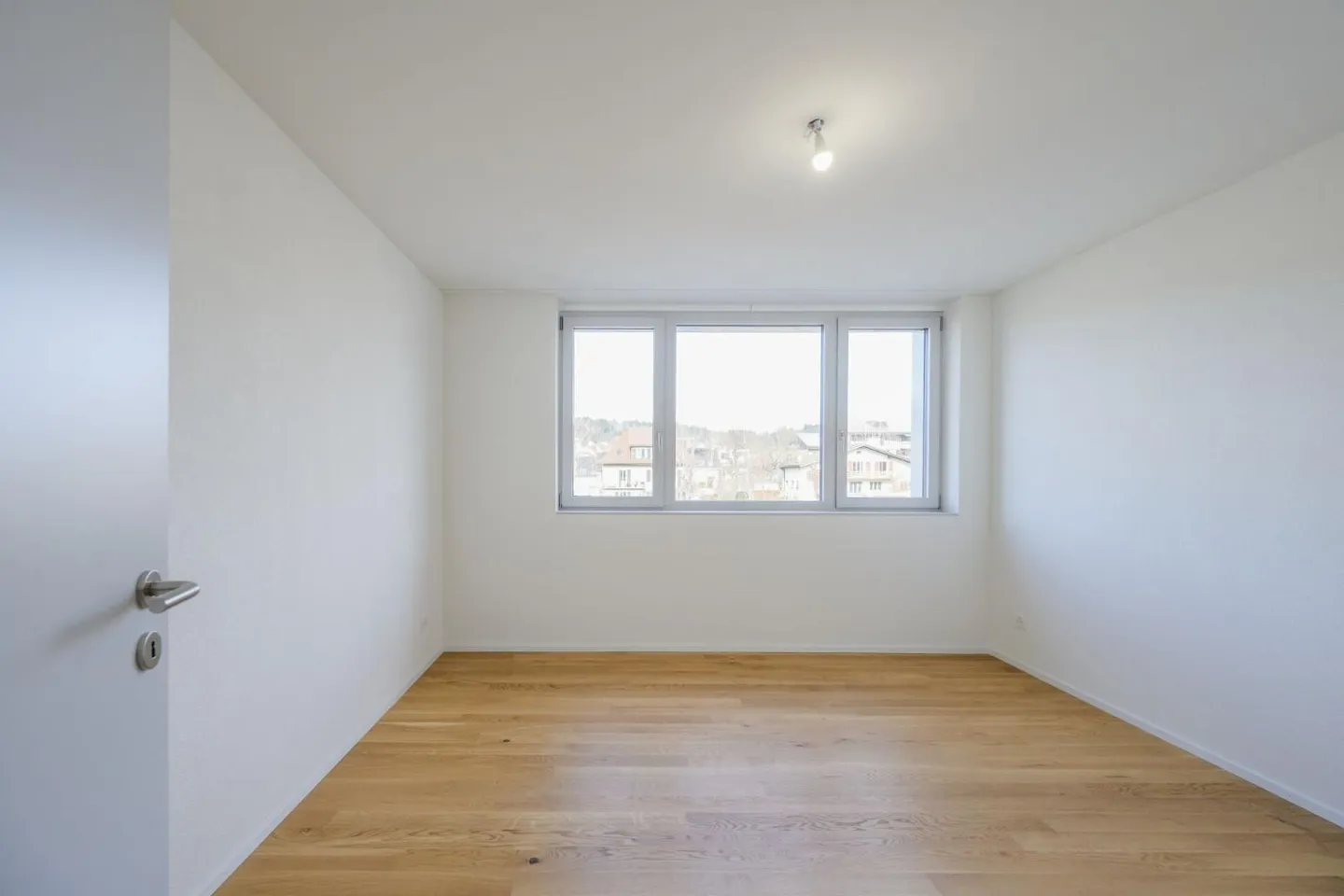 Sehr schöne 4,5-Zimmer-Wohnung mit Balkon-Loggia - Foto 9 von 12