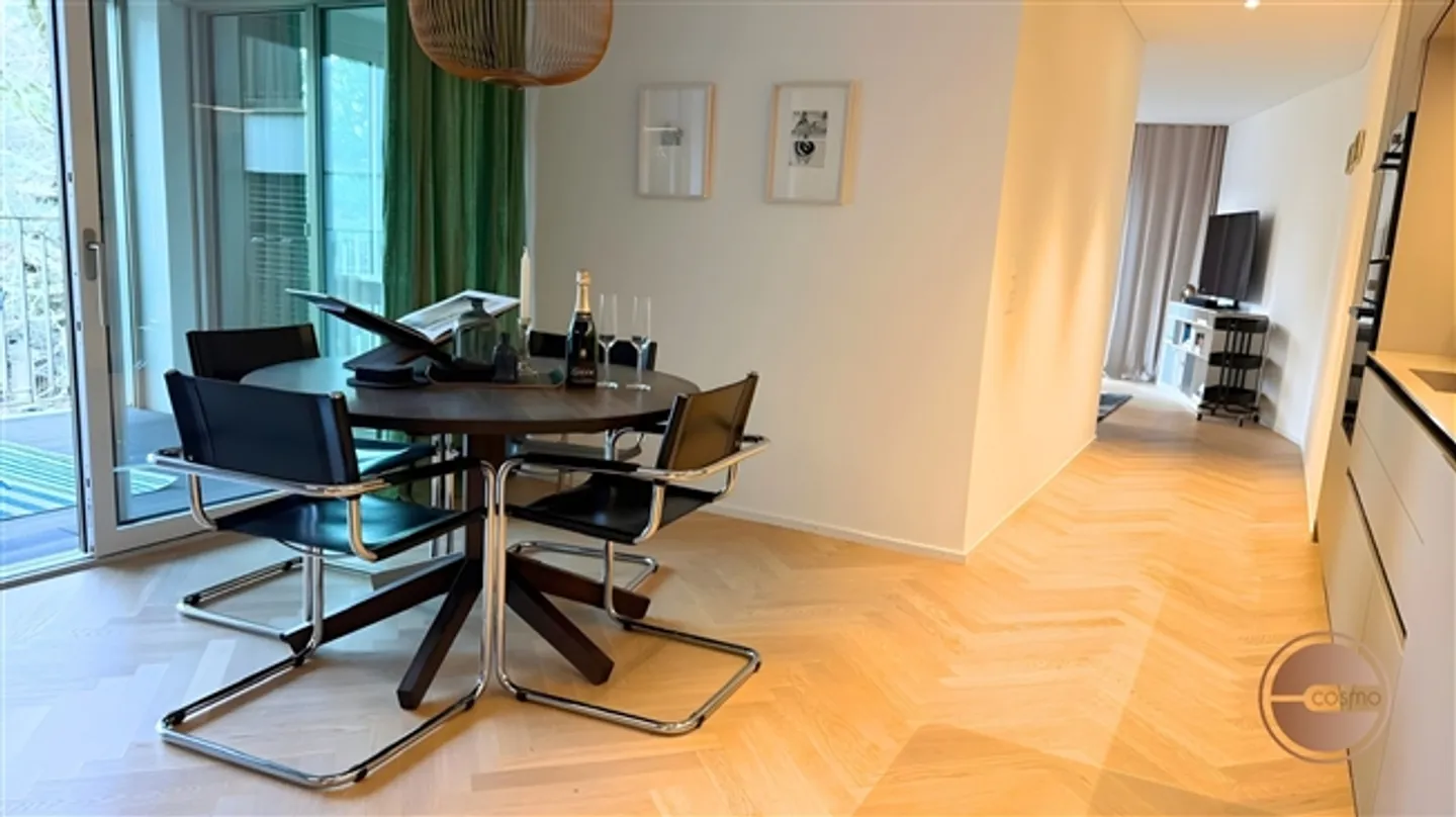 VIVRE EN VILLE MODERNE DANS UN ENDROIT CALME - Photo 3 sur 19