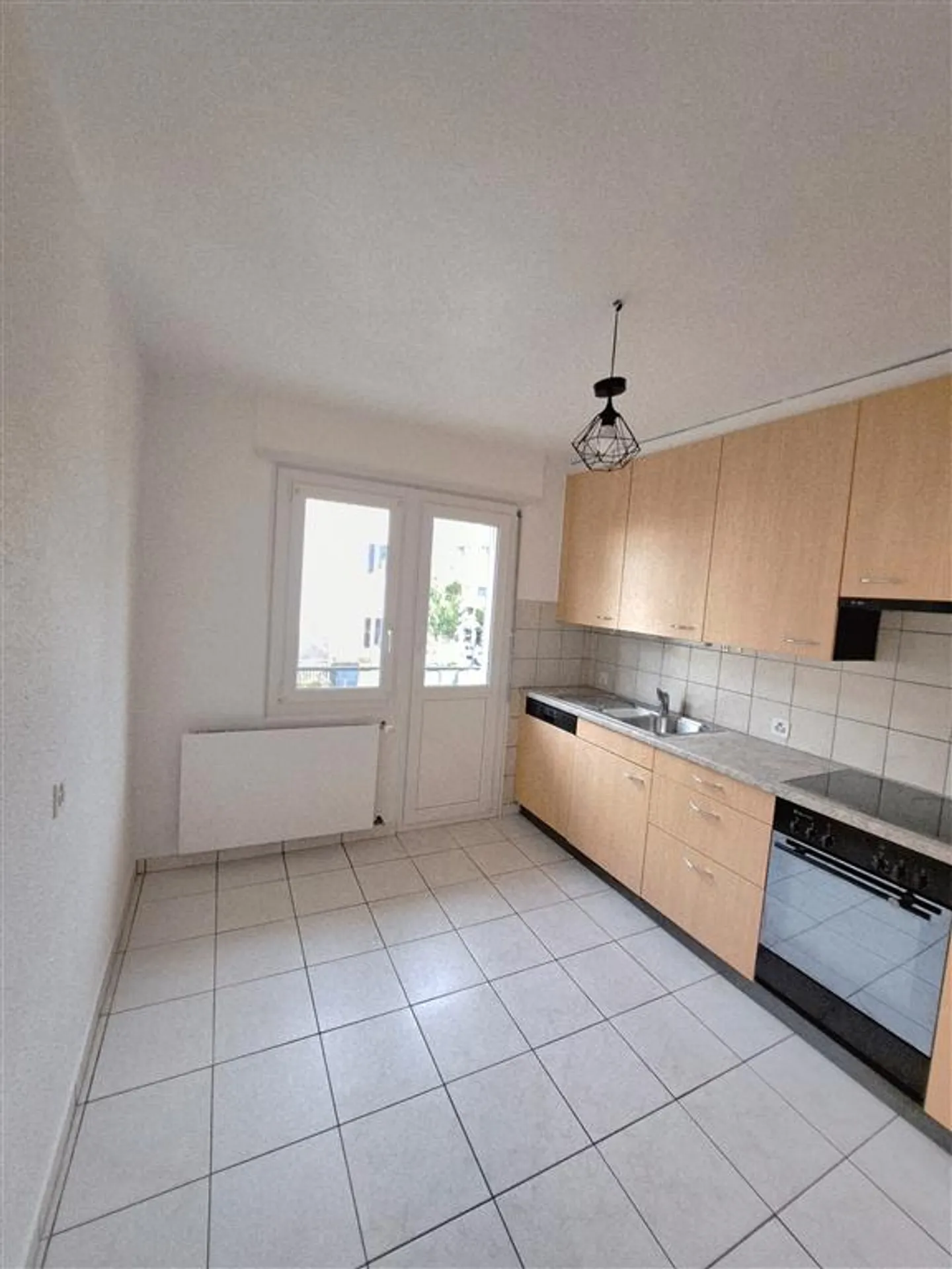 Apartment,5 - Photo 1 of 9