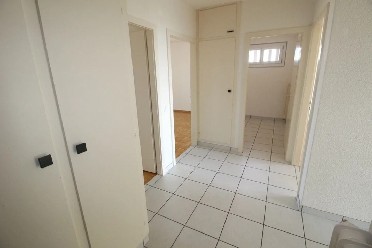 Apartment for rent - Photo 2 of 13