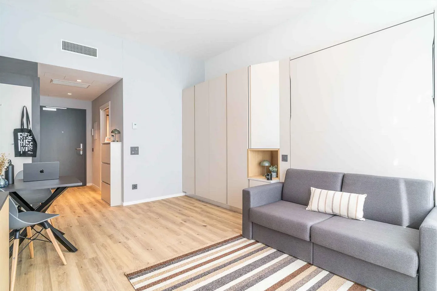 Stylish Furnished Apartments - Photo 7 of 9