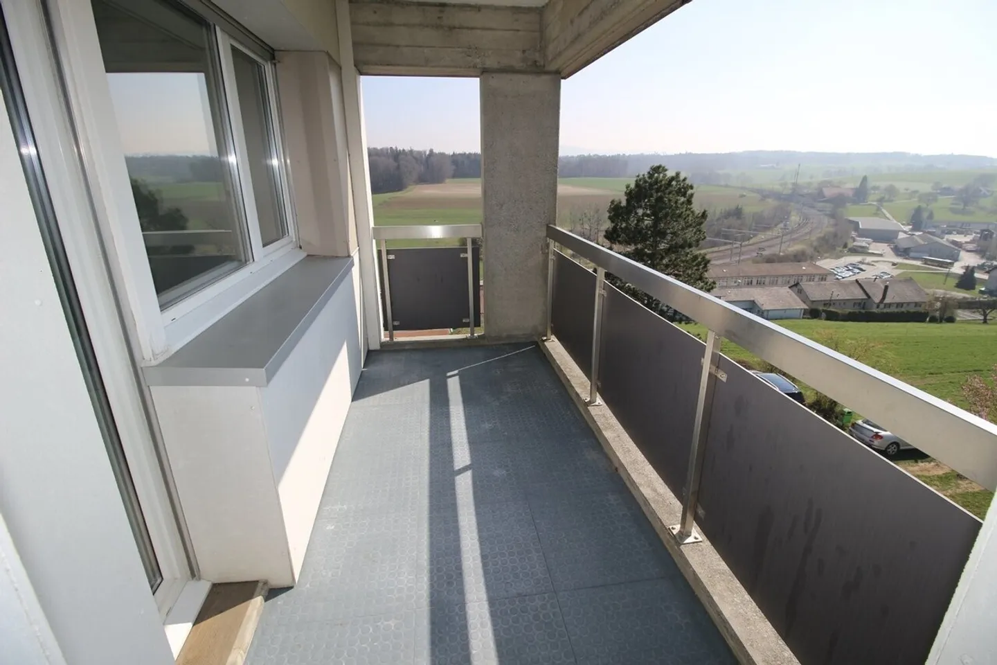 Apartment for rent - Photo 3 of 13