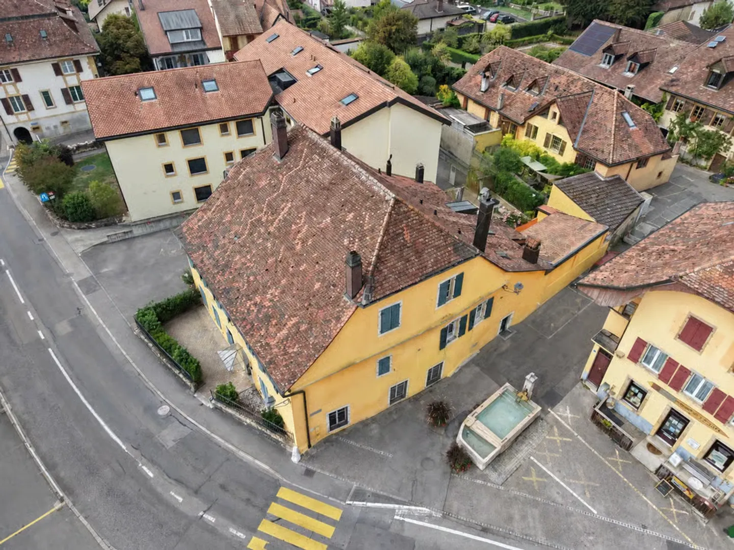 EDIFICIO DI REDDITO - 4,57% LORDO E POTENZIALE DI SVILUPPO - Foto 12 di 13