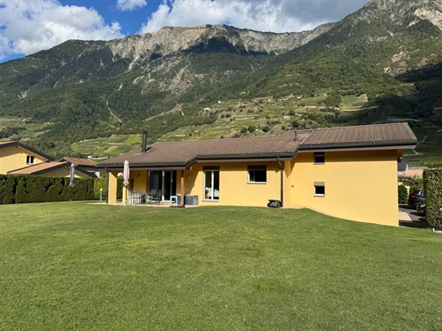 Villa - 4.5 stanze - Terreno 1'200 m2 - VALORE COMPLETO - AGENTE ESCLUSIVO - Foto 3 di 13