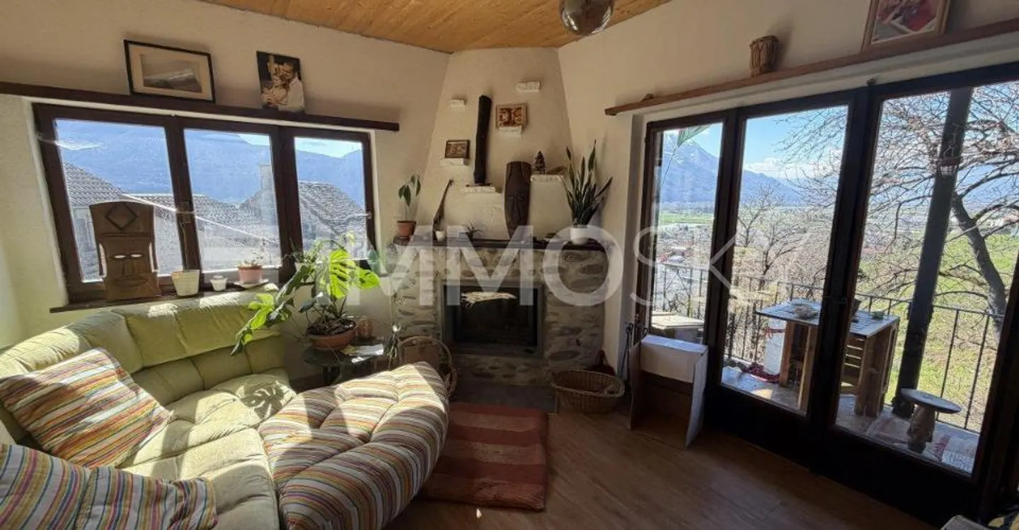 Two-Apartment House: Live in One, Earn Money with the Other - Photo 3 of 5