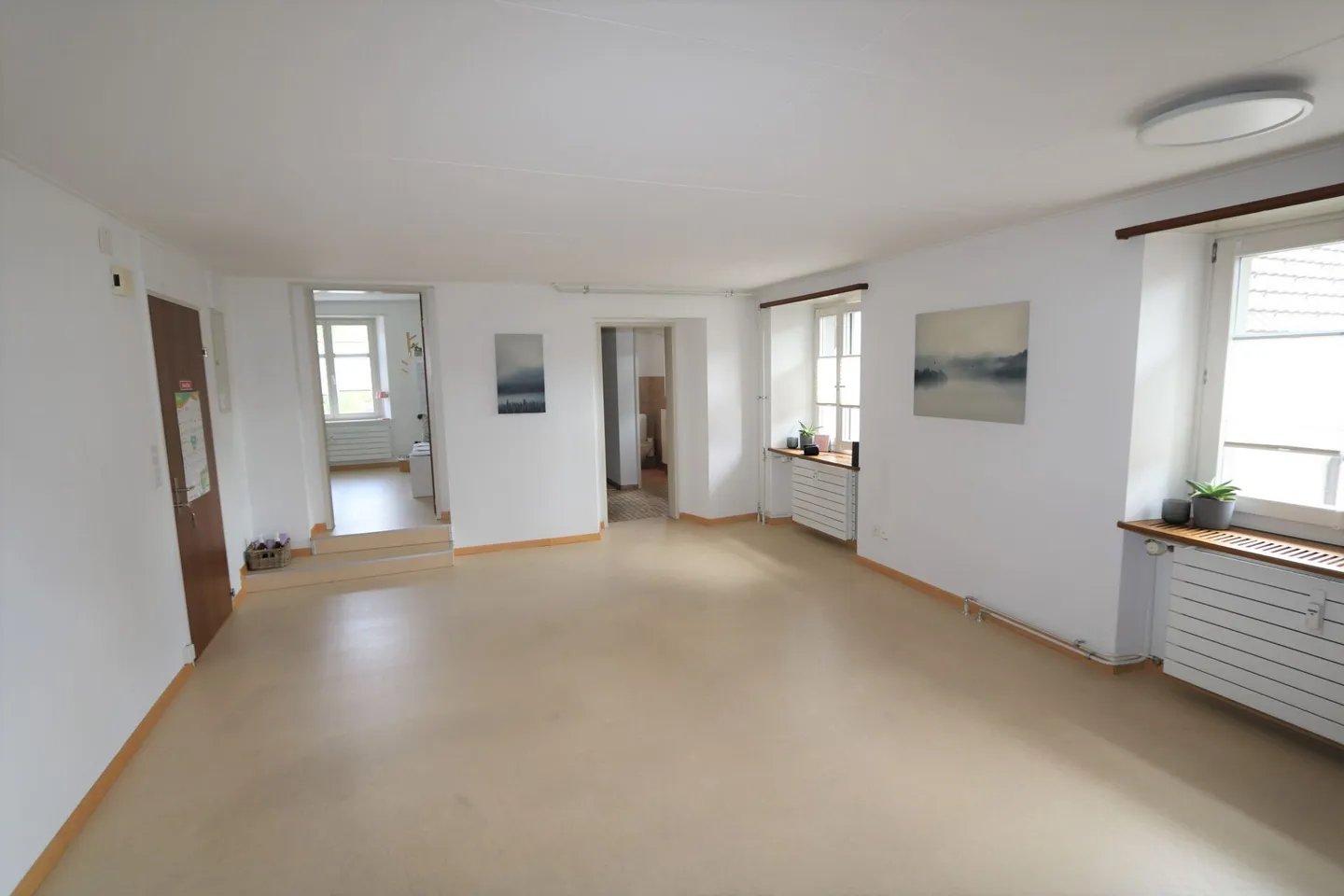 Spazio commerciale per ufficio o studio - Foto 4 di 6