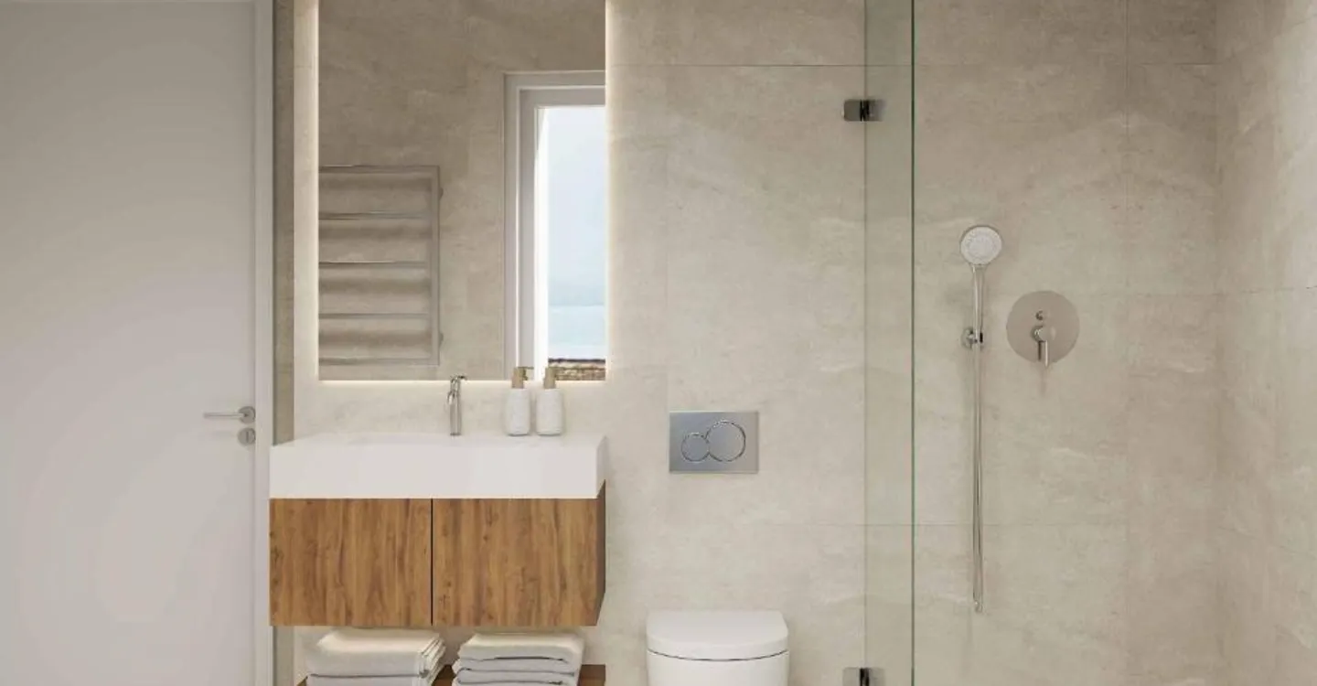 Luxury Apartment with Lake View - Photo 7 of 9