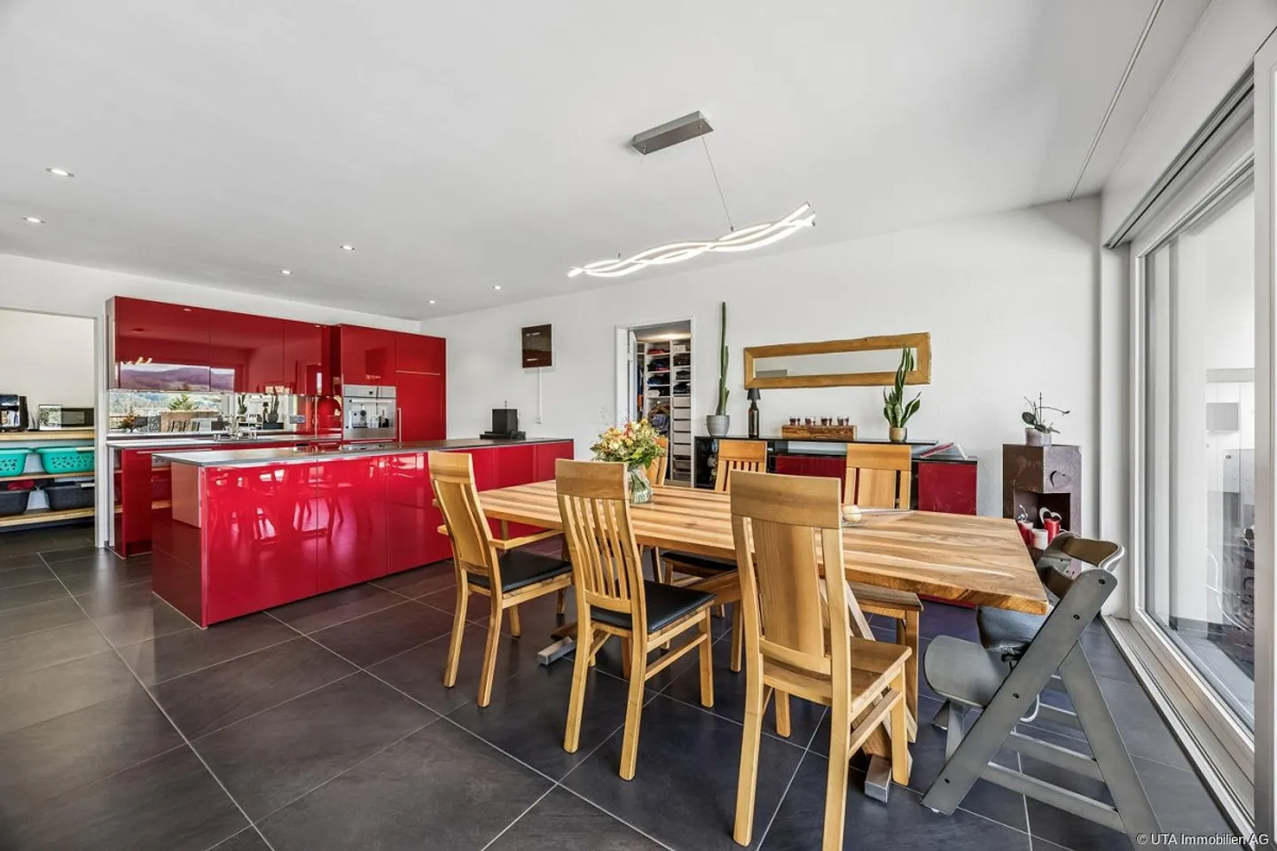 Superbe appartement en terrasse de 4,5 pièces dans un emplacement résidentiel élevé - Photo 6 sur 24