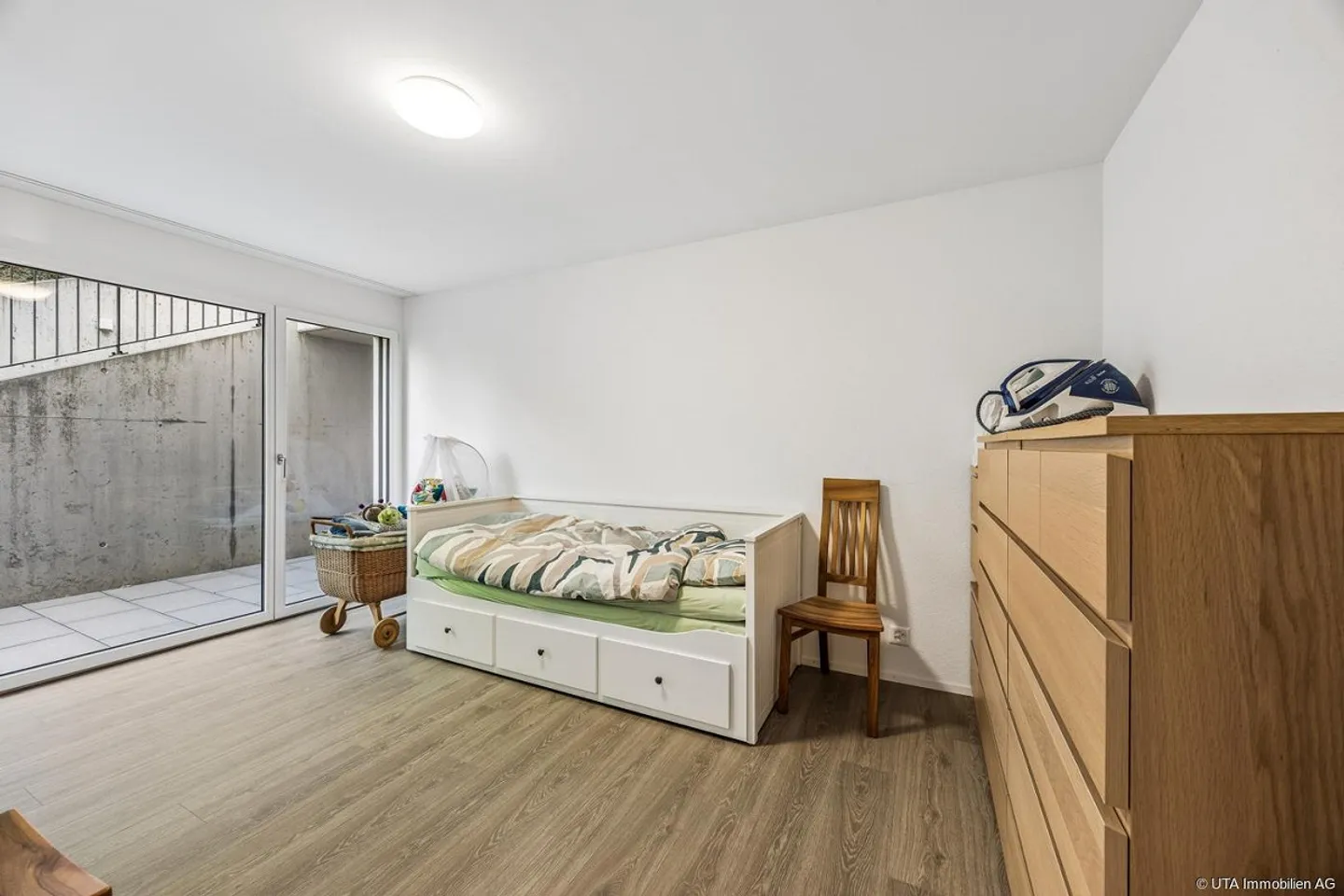 Superbe appartement en terrasse de 4,5 pièces dans un emplacement résidentiel élevé - Photo 10 sur 24